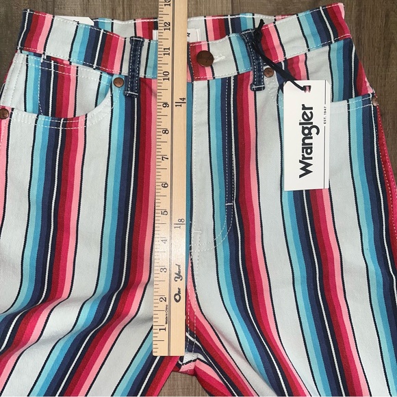 Wrangler Women's Wanderer 622 High Rise Flare Jeans Striped Multi 25 NWT Western - Picture 9 of 13